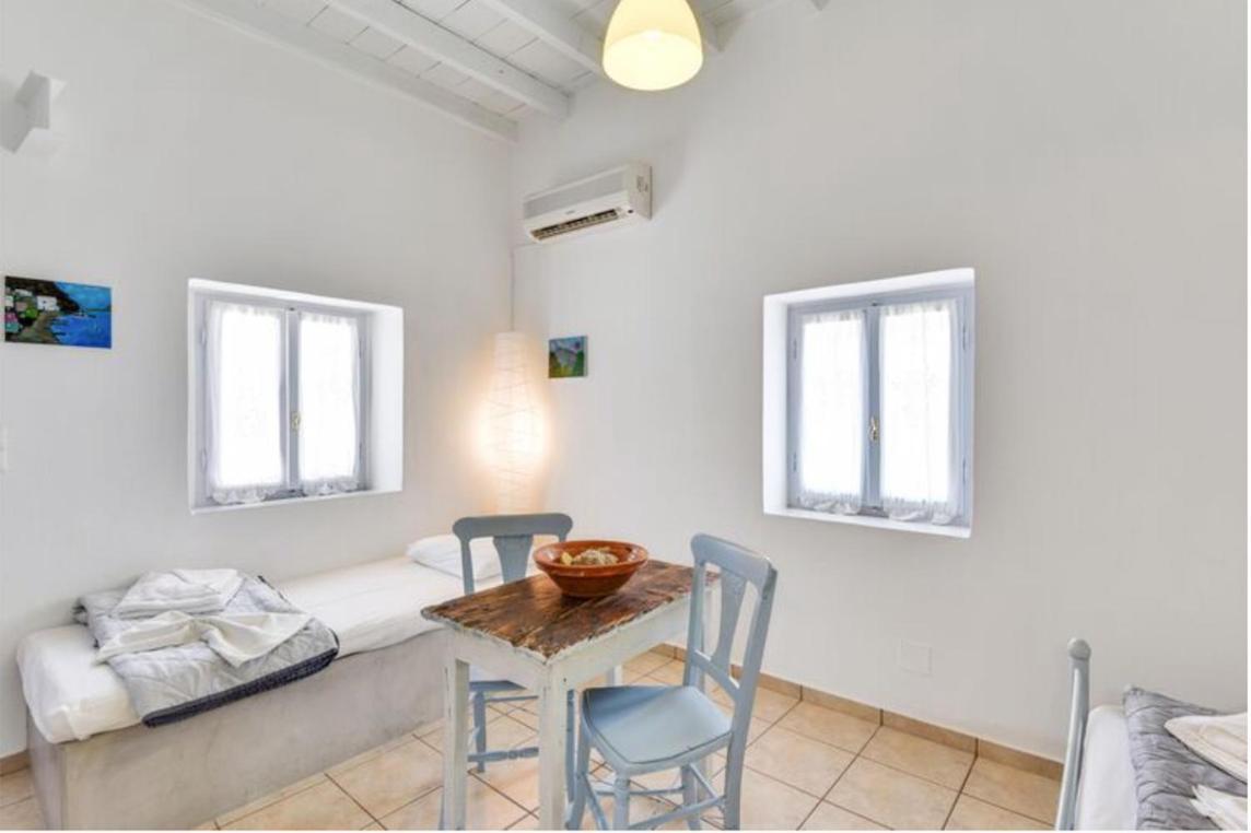 Traditional Cycladic House Trypiti Extérieur photo