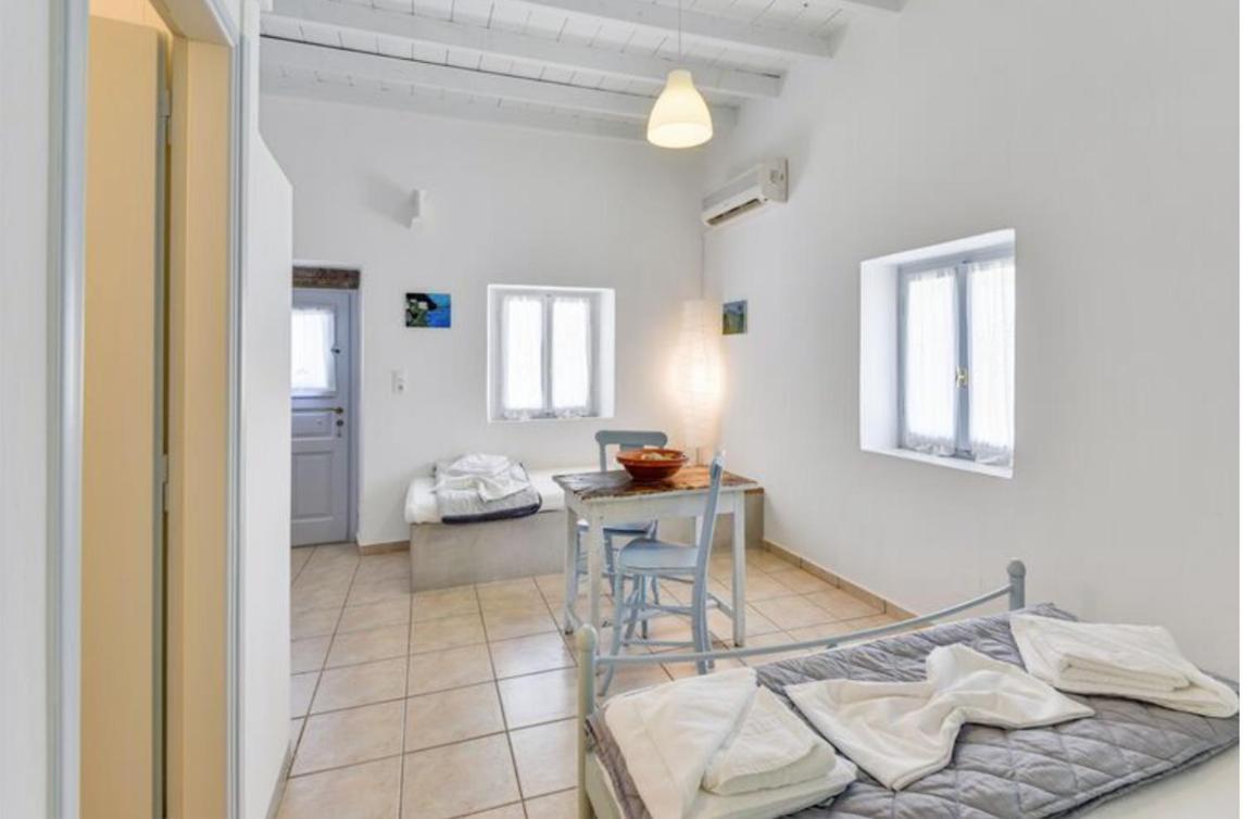 Traditional Cycladic House Trypiti Extérieur photo