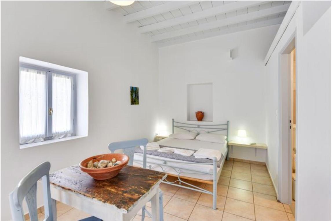 Traditional Cycladic House Trypiti Extérieur photo
